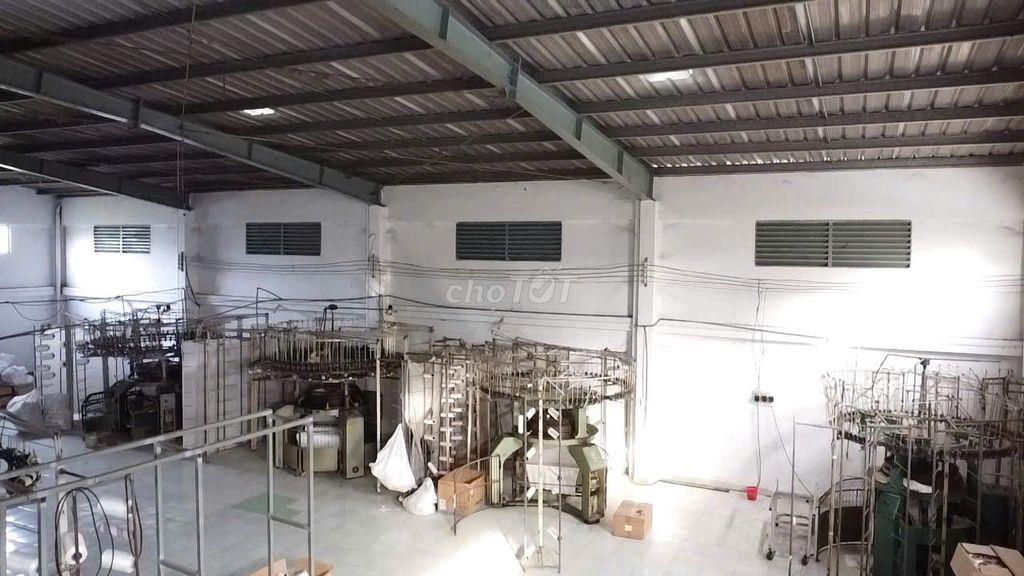 Nhà xưởng cần bấn Đường số 1, khu dân cư Trần Anh, đức hoà long an. TL