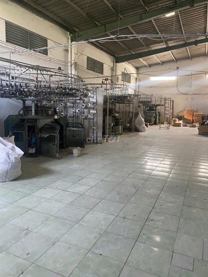 Nhà xưởng cần bấn Đường số 1, khu dân cư Trần Anh, đức hoà long an. TL