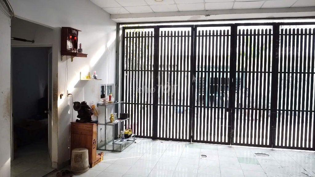 Nhà xưởng cần bấn Đường số 1, khu dân cư Trần Anh, đức hoà long an. TL