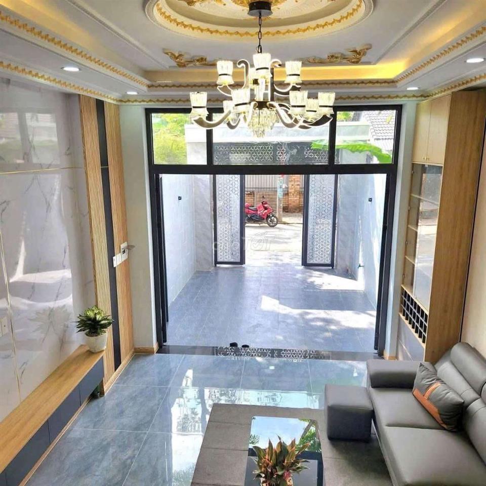 CHỦ GIẢM SỐC 500 TRIỆU – TỪ 7 TỶ CÒN 6,5 TỶ 🔥
🏡 NHÀ PHỐ TÂN CỔ ĐIỂN