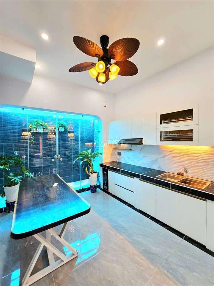 NHÀ PHỐ 4 TẦNG – NGANG 4,4M – ĐƯỜNG Ô TÔ 5M – GẦN CHỢ LONG TRƯỜNG 🔥