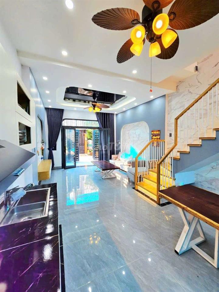 NHÀ PHỐ 4 TẦNG – NGANG 4,4M – ĐƯỜNG Ô TÔ 5M – GẦN CHỢ LONG TRƯỜNG 🔥