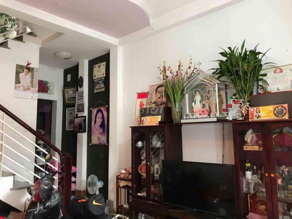 NHÀ 3 TẦNG NGAY CHỢ KIẾN THIẾT – HIỆP PHÚ