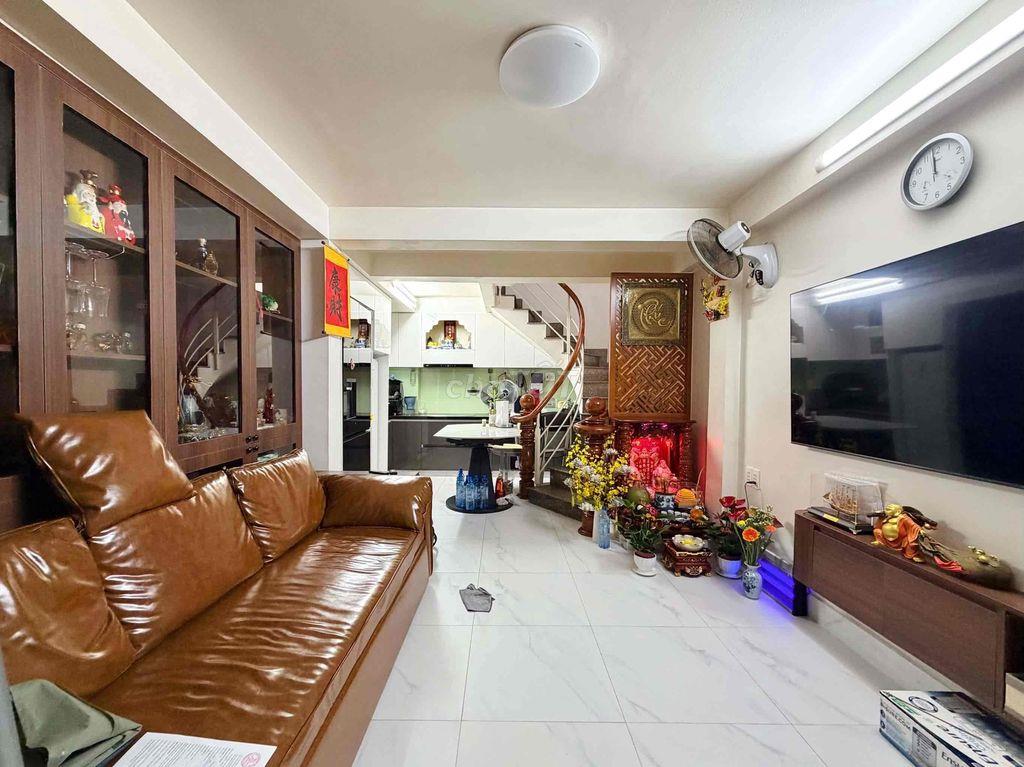 Khu Phan Xích Long • Nhà 6 Tầng Giảm 400Tr Tặng Nội Thất