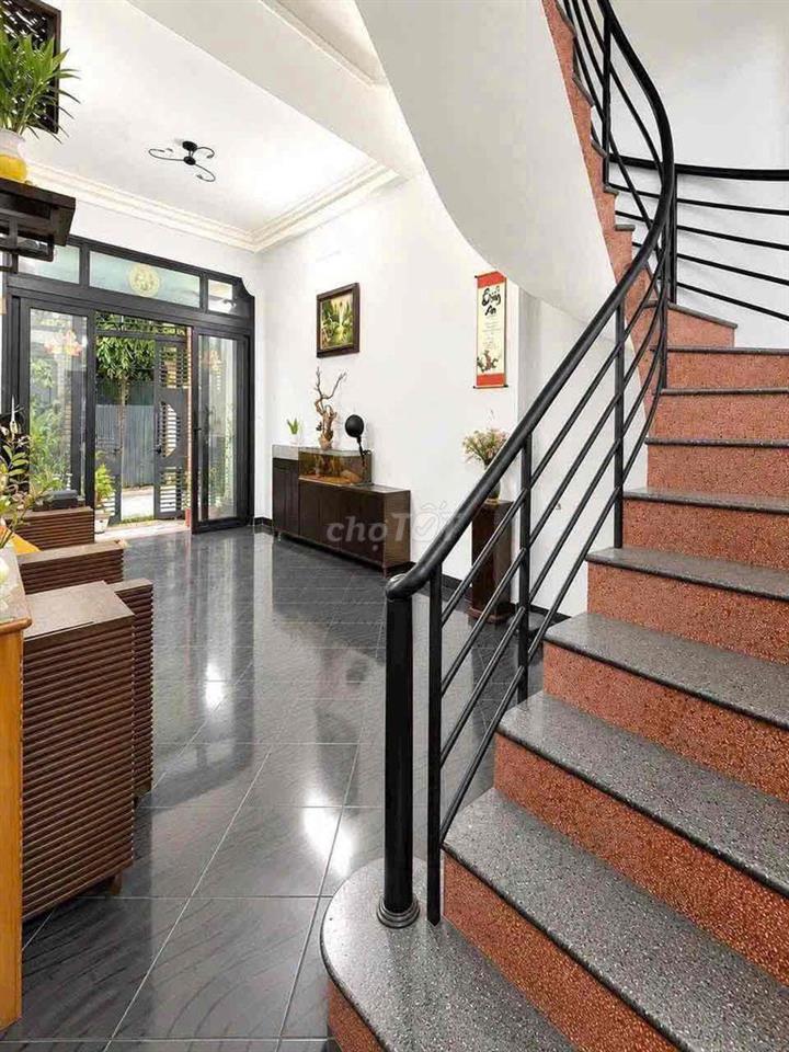 LÊ VĂN SỸ, QUẬN 3 - 65M2 - 5 PHÒNG - 3 TẦNG