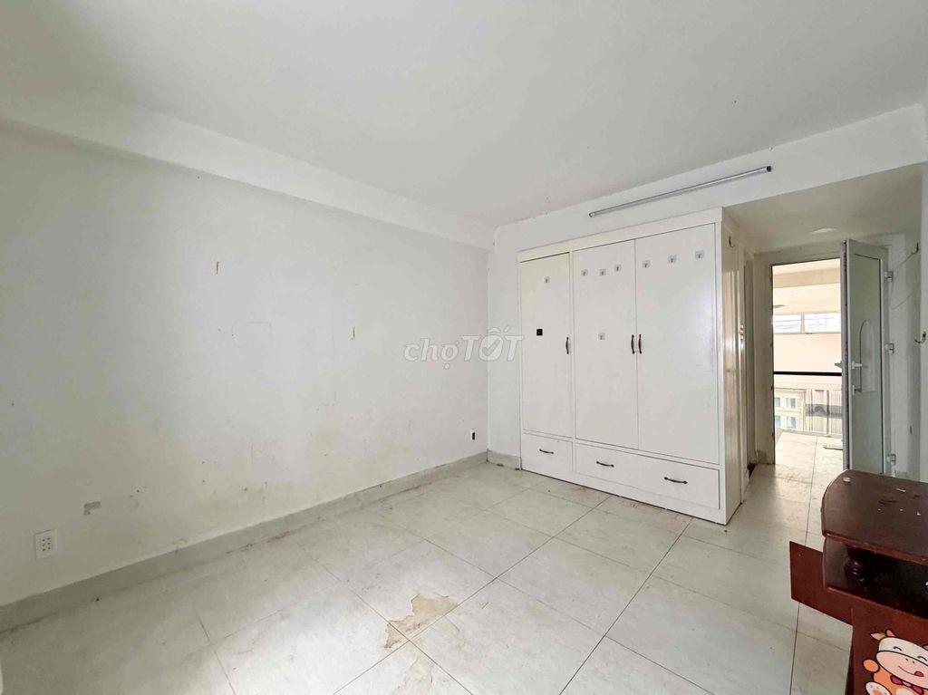 Huỳnh Văn Banh • HXH🚗 • 50m2 A4, 3 Tầng