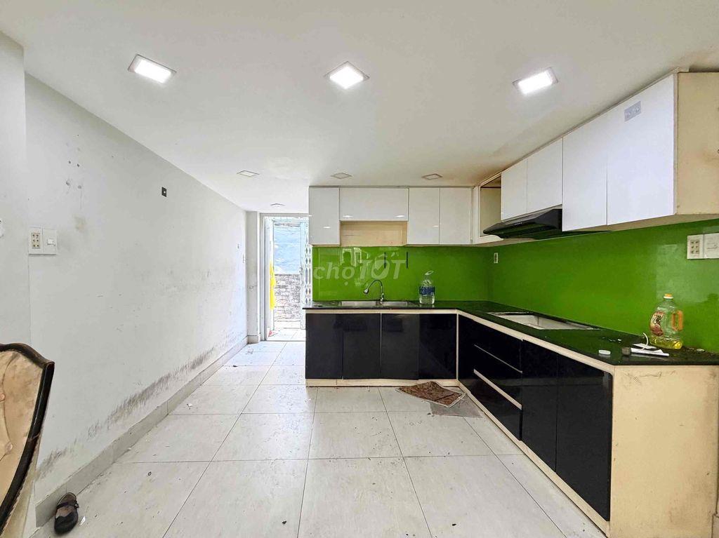 Huỳnh Văn Banh • HXH🚗 • 50m2 A4, 3 Tầng