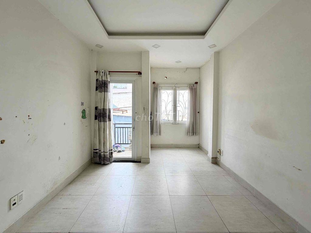 Huỳnh Văn Banh • HXH🚗 • 50m2 A4, 3 Tầng