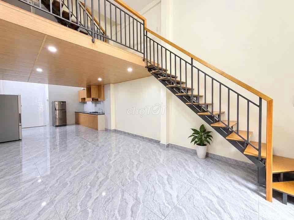 Khu Huýnh Văn Bánh • 61m2, 3 tầng • 20m ra mặt tiền