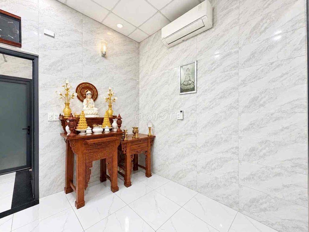 Gần Chợ Bà Chiểu, 3.X Tỷ, 2 Tầng • Gần Mặt Tiền