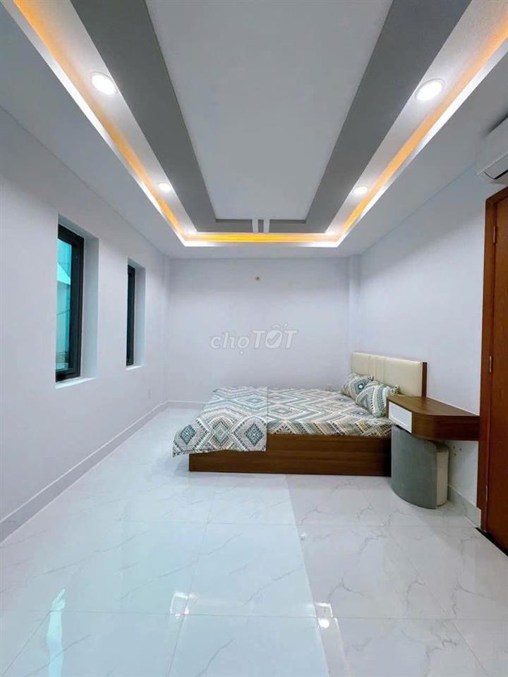 Ngay Cạnh Chợ Cây Quéo • 5 Tầng , 3Pn master, Sân thượng