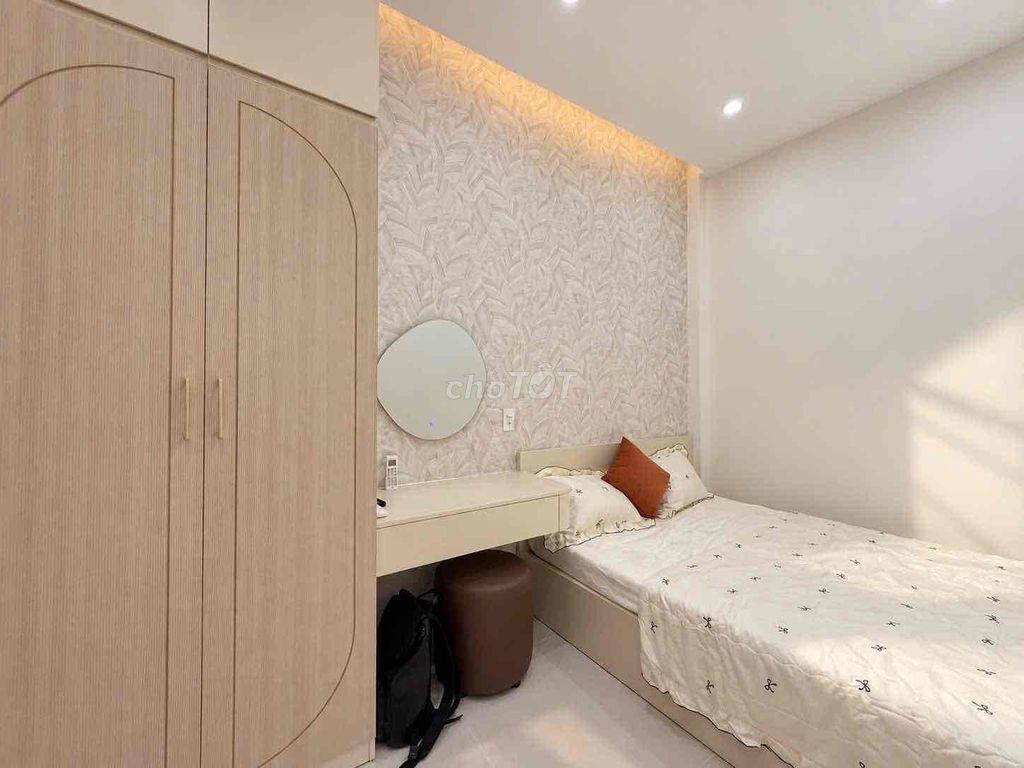 Ngay Chợ Cây Quéo • Bề Ngang 10m • 4Pn Có Pn Trệt