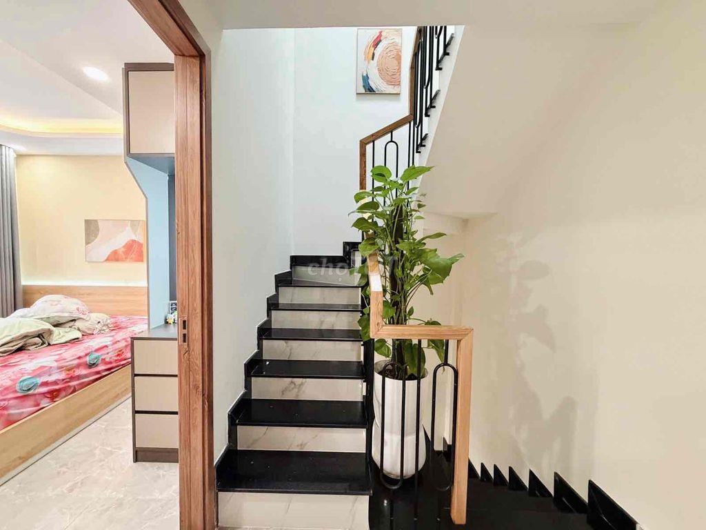 KHU VIP PHAN XÍCH LONG - NGANG 6.6 - 3 TẦNG MỚ
