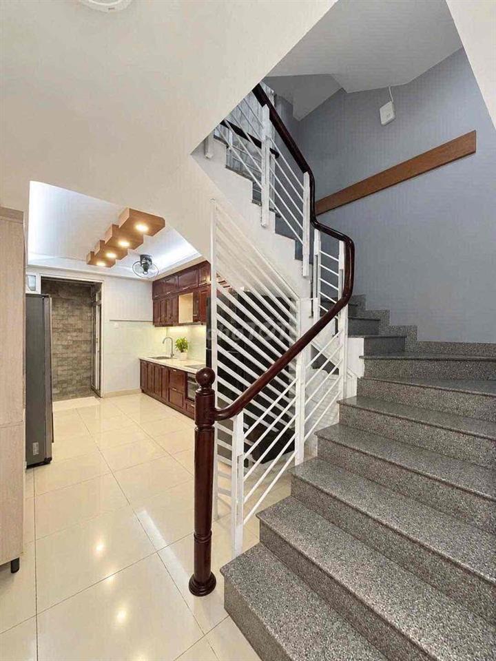 Hẻm Ô Tô • 70m2, 4 Tầng • 7.X Tỷ Ngay Phú Nhuận • KLoGioi, KQhoach