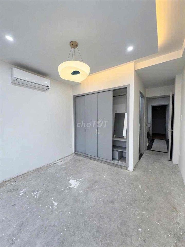 HXH 6m Ngủ Trong Nhà • HUỲNH VĂN BÁNH • 5 tầng