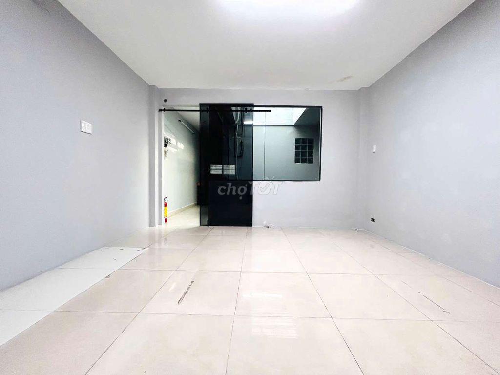 Cho thuê văn phòng mặt tiền Hoa Lan
