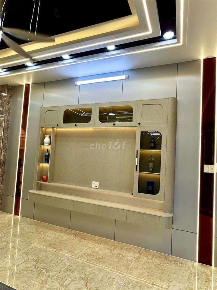 Nhà Hoàng Quốc Việt,đường 6m