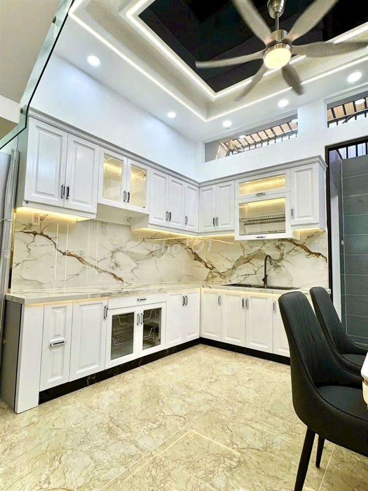Nhà Hoàng Quốc Việt,đường 6m