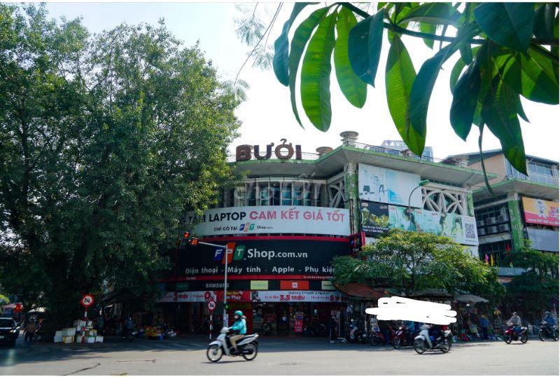 Cửa hàng 27m2 gần chợ Bưởi - Đường Lạc Long Quân kinh doanh thuận lợi