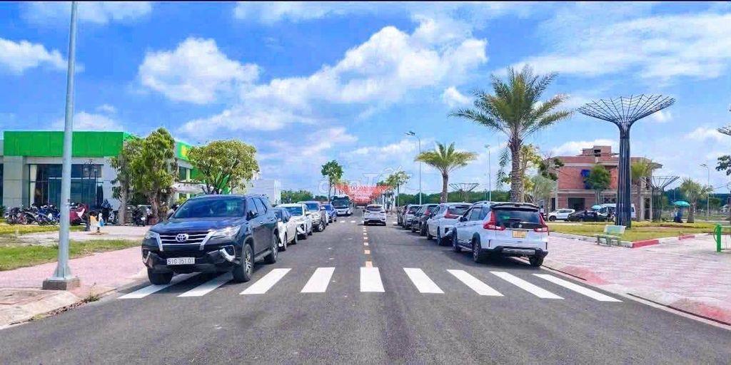 Đáo Hạn Ngân Hàng Bán Gấp 100m2, Đối Diện KCN Tân Bình, 1TY2 Sang Tên