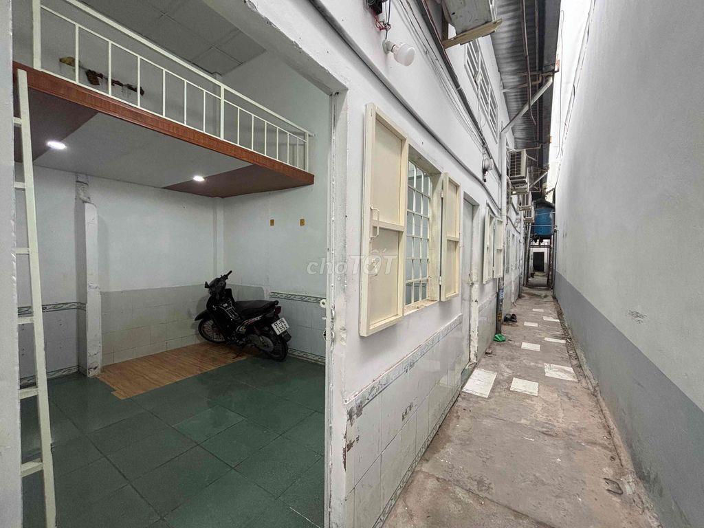 thuê 1 được 2 . cho thuê phòng trọ 2 phòng thông nhau cực kì rộng rãi