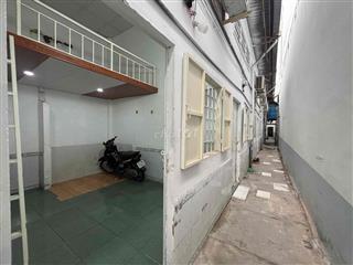thuê 1 được 2 . cho thuê phòng trọ 2 phòng thông nhau cực kì rộng rãi
