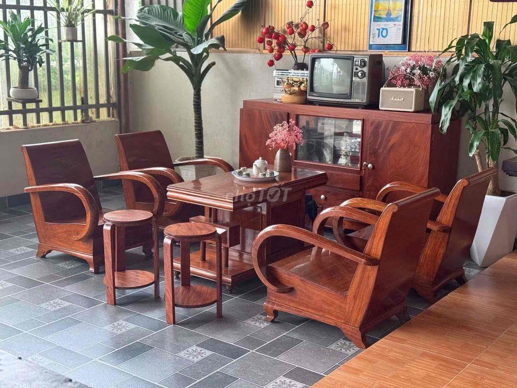 cần bán nhà ở và Kho mặt quốc lộ 6