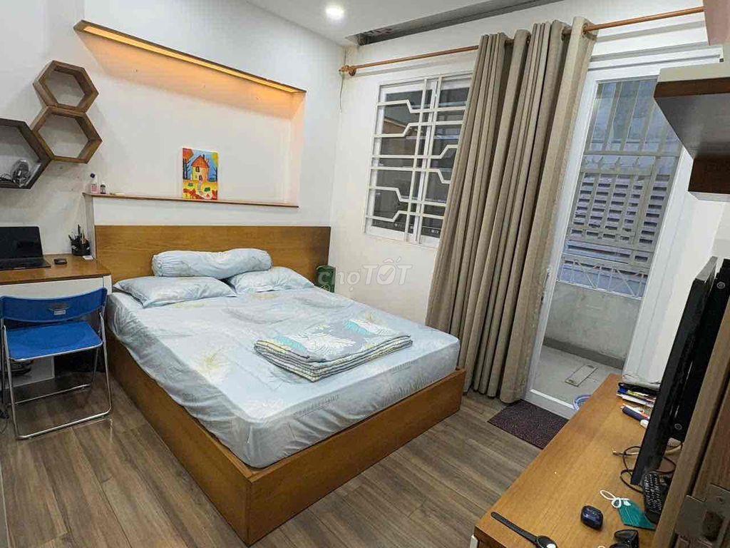 Căn hộ cao cấp 60m2 ,2 PN, 1 toilet chung cư Cây mai