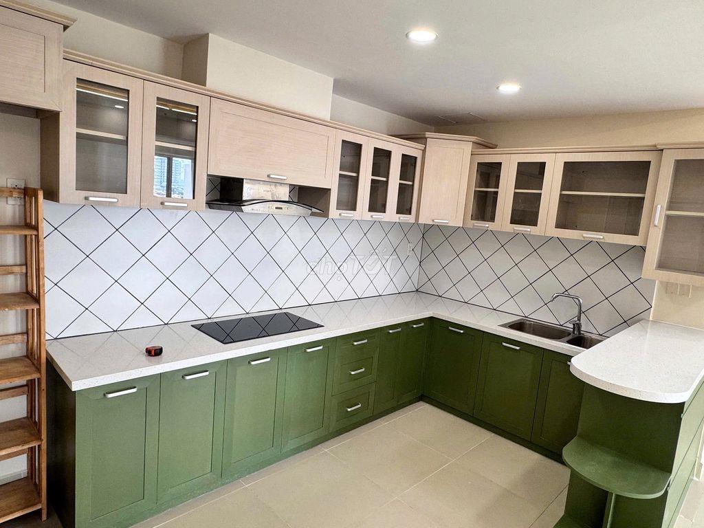 Cho thuê căn hộ garden plaza, 148m2, 3pn, 2wc. Nội thất cơ bản 35tr