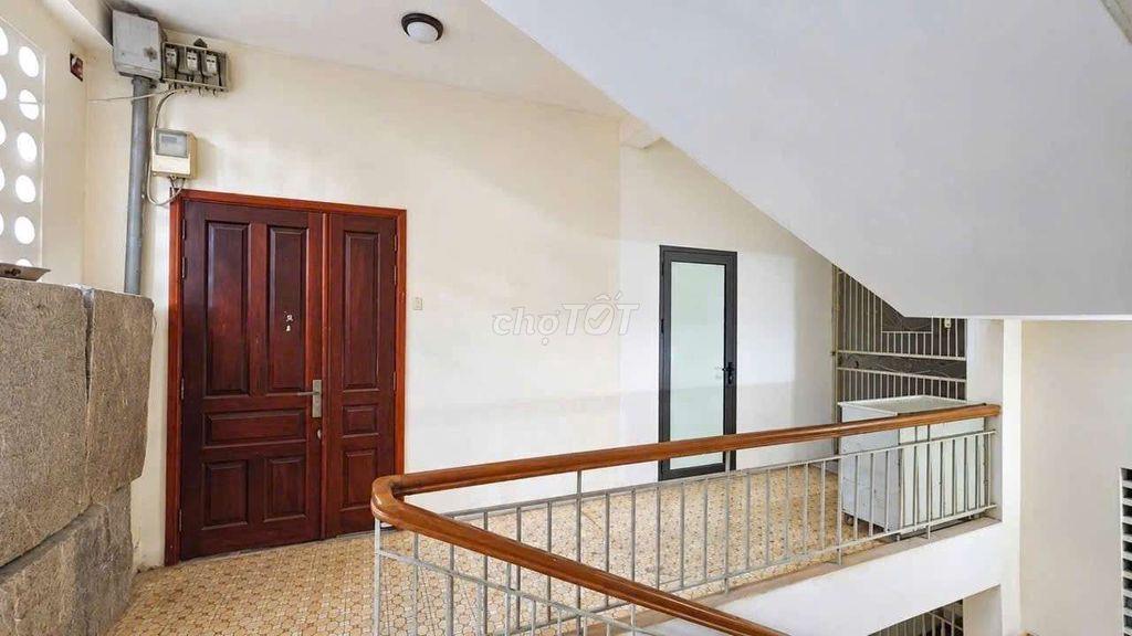 Nhà bộ công an sổ hồng riêng 77m vuông