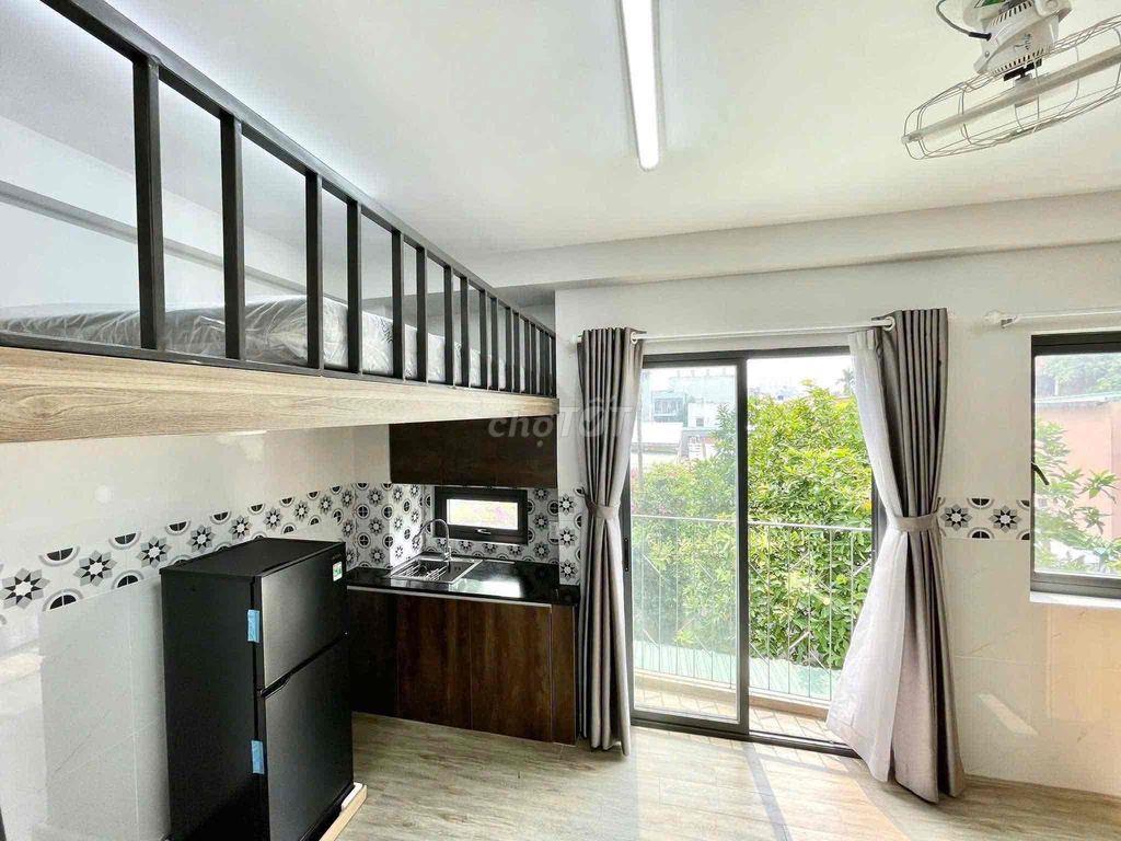 PHÒNG BAN CÔNG GẦN VINCOM PHAN VĂN TRỊ