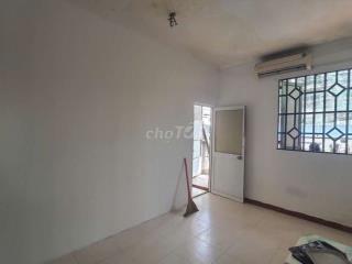 Phòng trọ 15m2 Đ.Hoa Sứ, Q.PN