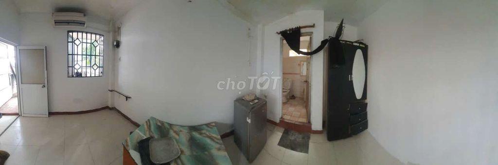 Phòng trọ 15m2 Đ.Hoa Sứ, Q.PN