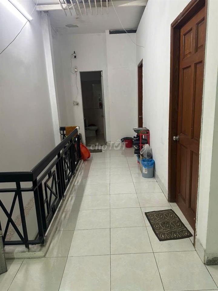 Cho thuê phòng trong nhà nguyên căn, giờ giấc tự do, có máy lạnh