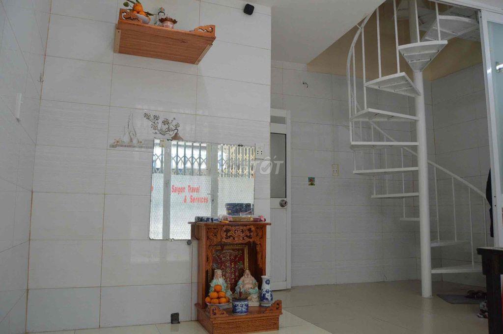 CHO THUÊ NHÀ HẺM GẦN NGUYỄN THỊ NHỎ, LẠC LONG QUÂN, LỮ GIA, THIÊN PHƯỚ