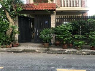Cần bán nhà diện tích lớn