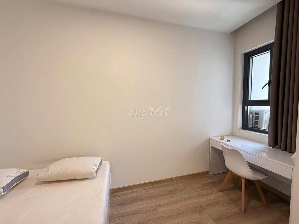 Cho thuê C/c Sky Center - 2PN giá 16tr/tháng. Đ/c: 16 Phổ Quang, TB.
