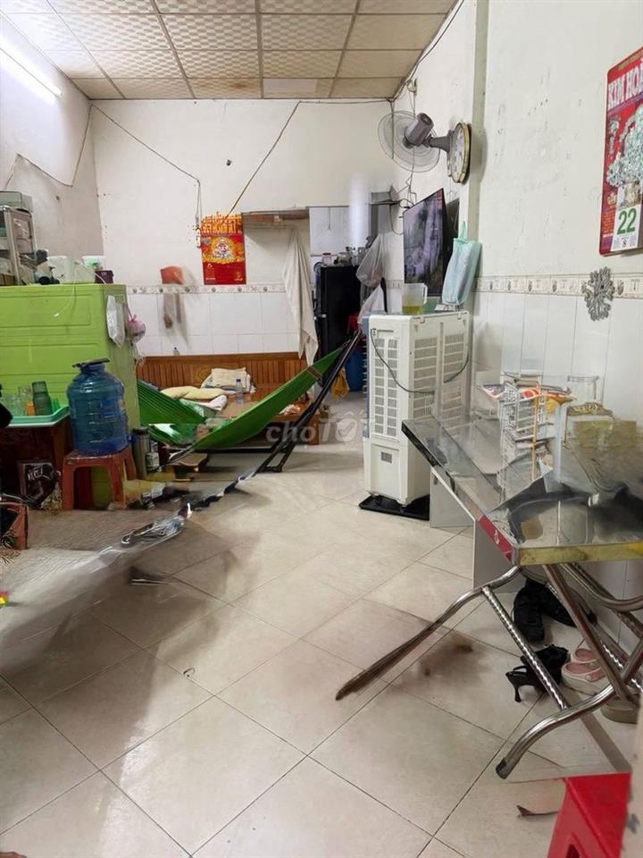(TIN THẬT)-Nhà Mã Lò-3,6Tỷ-33m2 HXH sát đường lộ-SHR-Dọn ở-khu dân trí