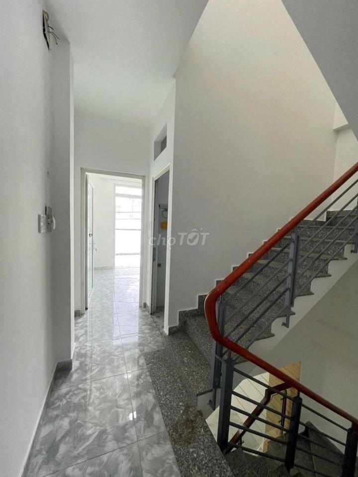 (NHÀ 1/)-4.xTỉ còn TL-Đường Nhựa 6m-Kế CHỢ,Siêu Thị-SHR-Dọn ở