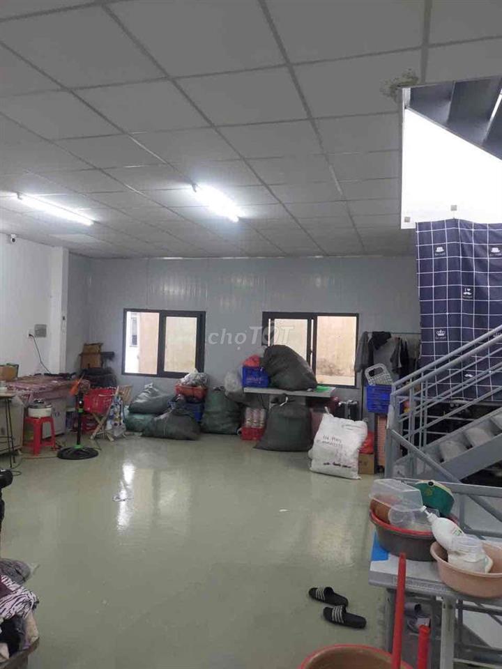 Bán gấp xưởng mới Tân Hương 150,4m 1 trệt 1 lầu + sân thượng 9,8 tỷ