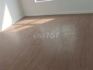 ĐI LÀM, MUỐN Ở CĂN HỘ MÀ KHÔNG GÁNH TIỀN NHÀ MỘT MÌNH