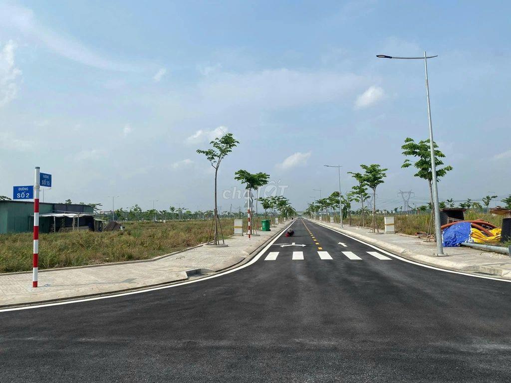 Bán đất mặt tiền DT741 VSIP 2 80m² (sổ sẵn), giá 990 triệu