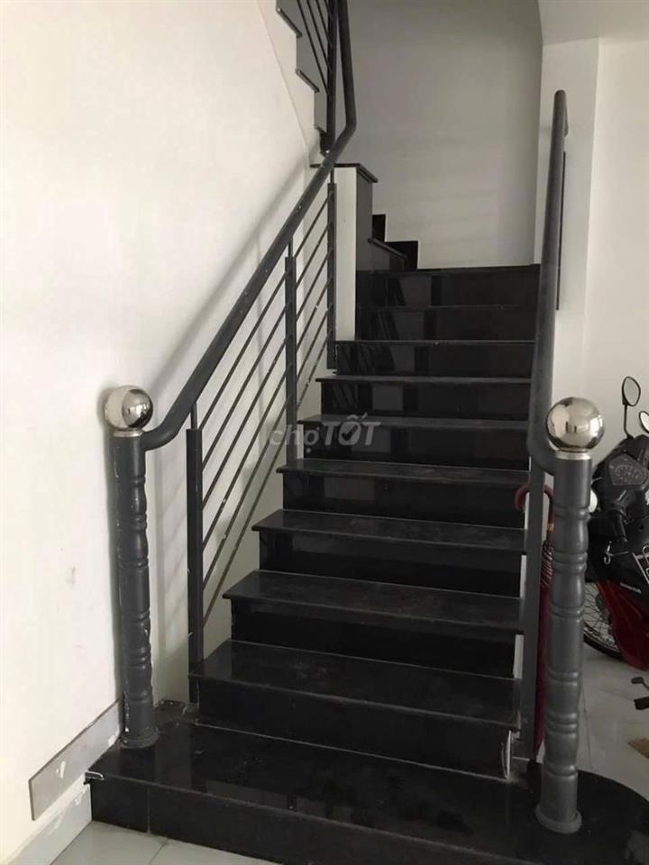 PHÒNG KHÉP KÍN GẦN ĐH NGÂN HÀNG, SPKT 