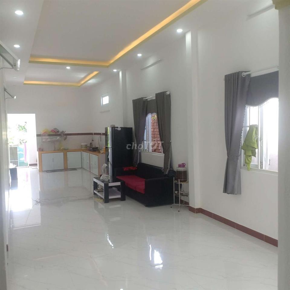 đang cần tiền bán gấp