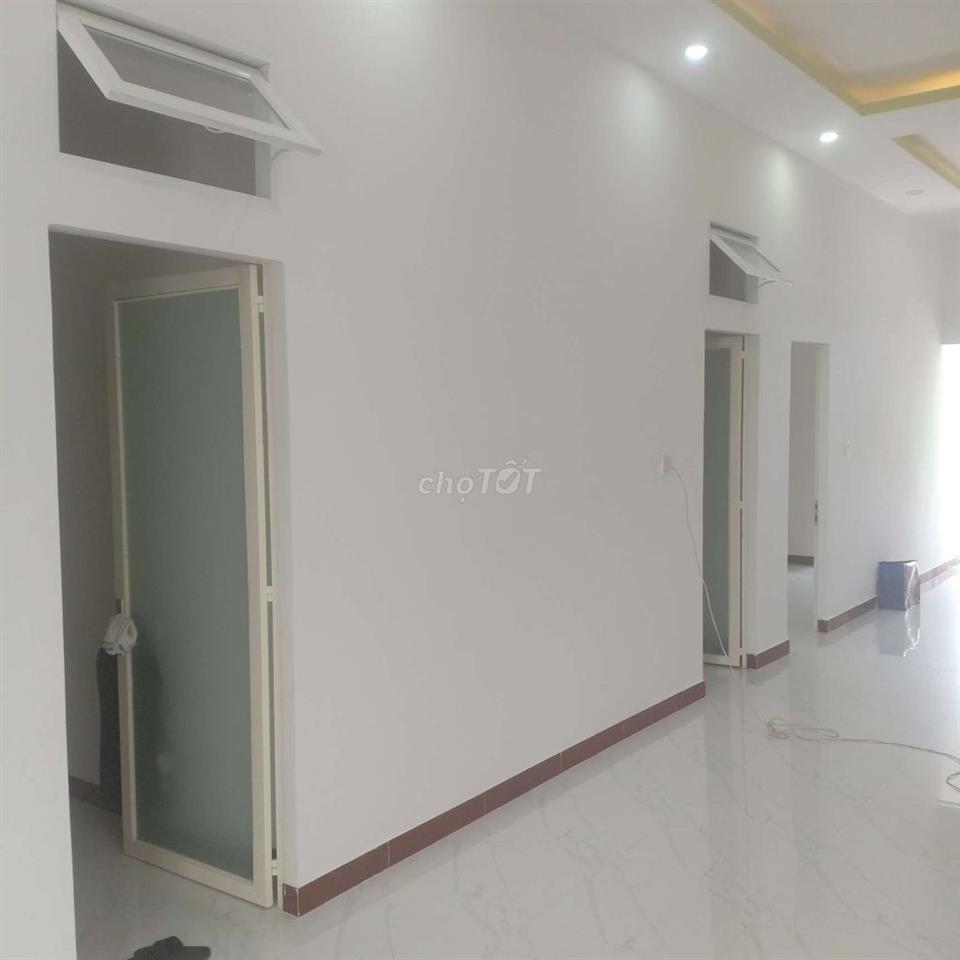 đang cần tiền bán gấp