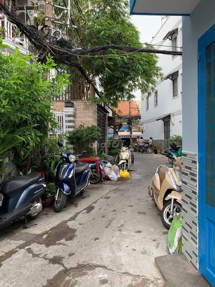 Cần cho thuê nhà quận 4