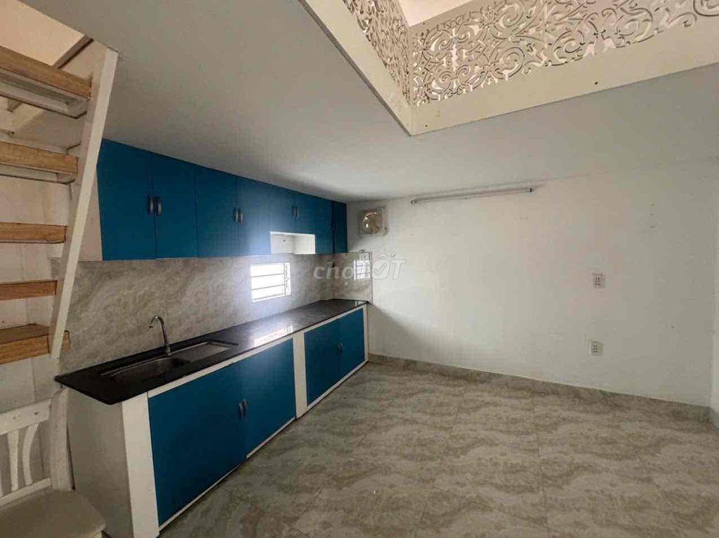 Phòng trọ có gác Nguyễn Thị Thập Gần Lotte Quận 7
