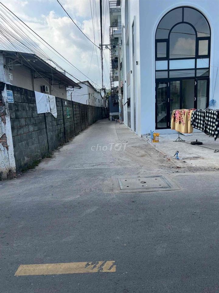 CHÍNH CHỦ CẦN BÁN NHÀ TRUNG TÂM THỦ ĐỨC GẦN HOÀNG DIỆU 2