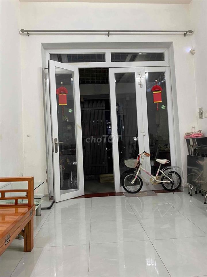 Bán nhà mặt tiền số