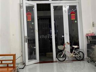 Bán nhà mặt tiền số